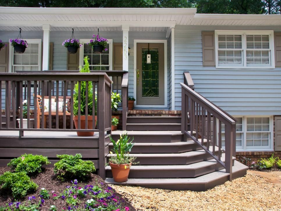 Create a Welcoming Front Porch: Design Tips for Curb Appeal